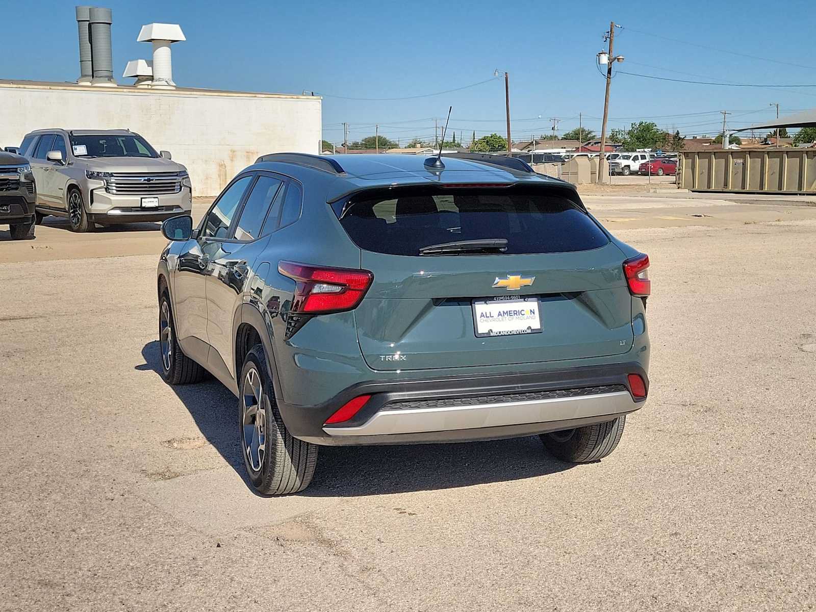 Used 2025 Chevrolet Trax LT FWD image 6