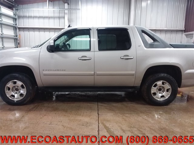 Used 2007 Chevrolet Avalanche LT AWD/4WD image 5