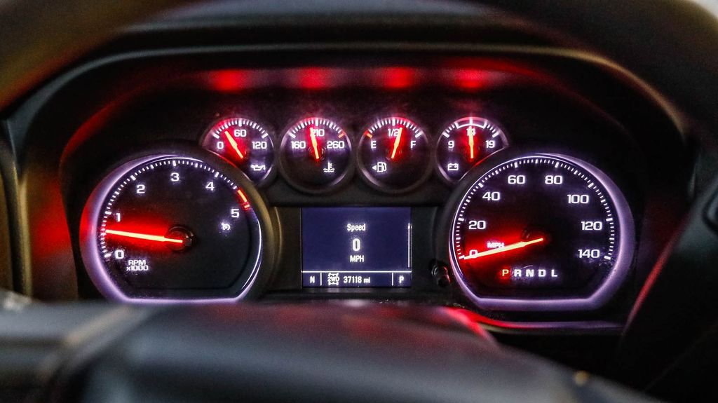 Used 2024 Chevrolet Silverado 2500 W/T w/ WT Convenience Package image 27