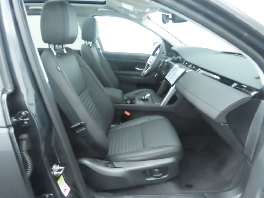Used 2025 Land Rover Discovery Sport S image 21