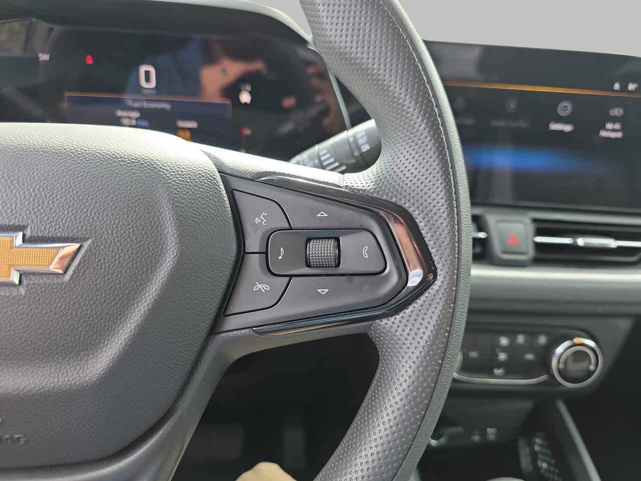 Used 2024 Chevrolet TrailBlazer LS w/ LS Convenience Package image 22