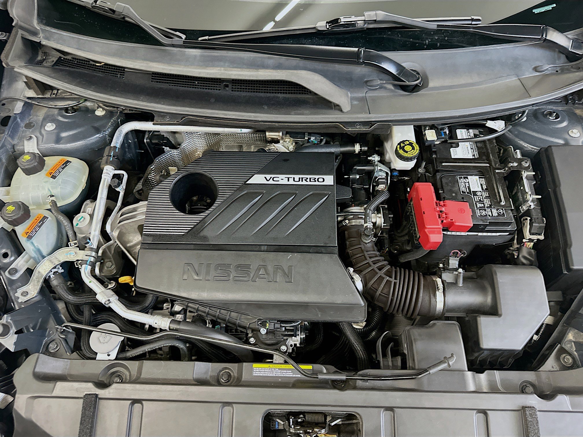 Used 2023 Nissan Rogue S image 34