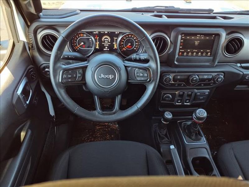 Used 2021 Jeep Wrangler Sport S image 14