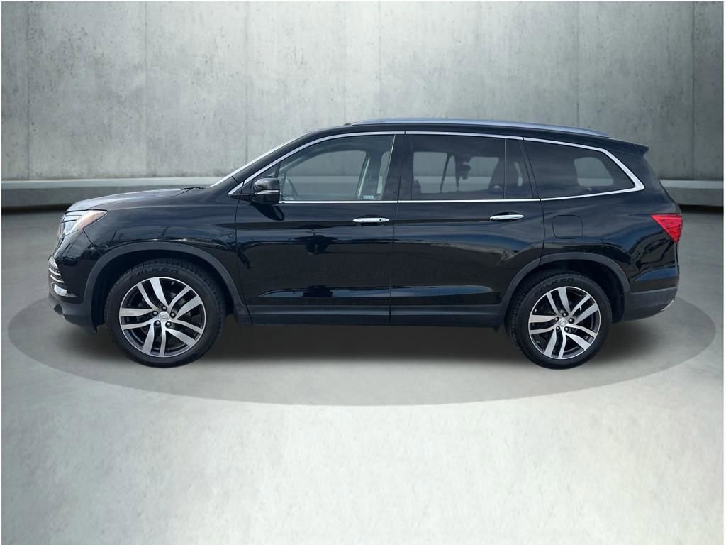 Used 2018 Honda Pilot Touring image 2