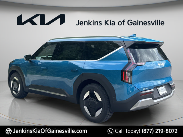 New 2026 Kia EV9 Wind AWD/4WD image 5