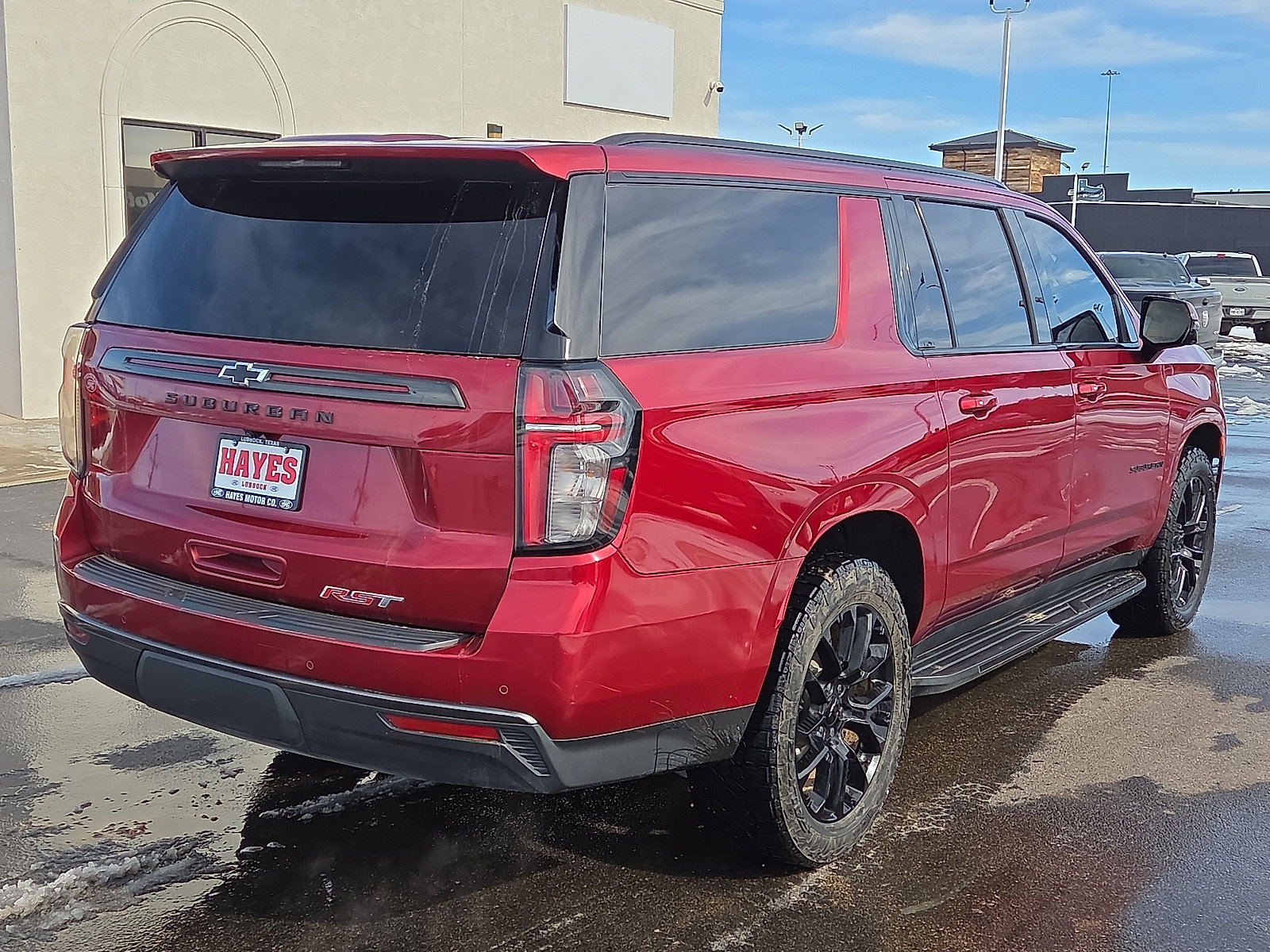 Used 2022 Chevrolet Suburban RST w/ Luxury Package image 4