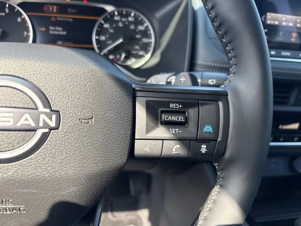 Used 2026 Nissan Rogue SV AWD/4WD image 31