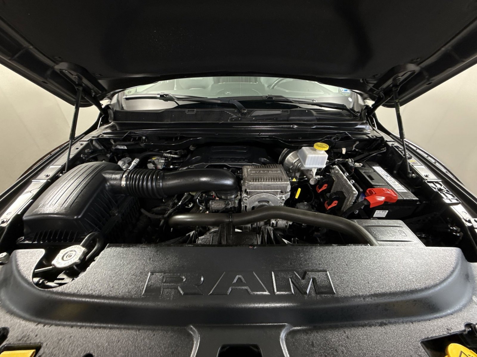 Used 2022 RAM 1500 Laramie image 29