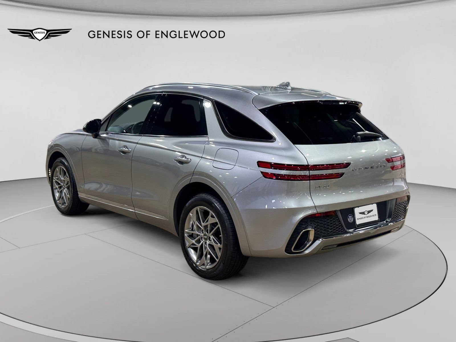 Used 2024 Genesis GV70 2.5T AWD/4WD image 11