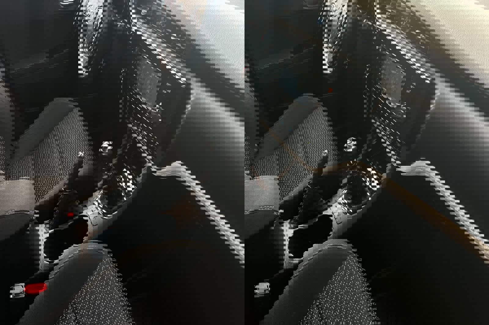 Used 2018 Toyota Corolla iM image 16