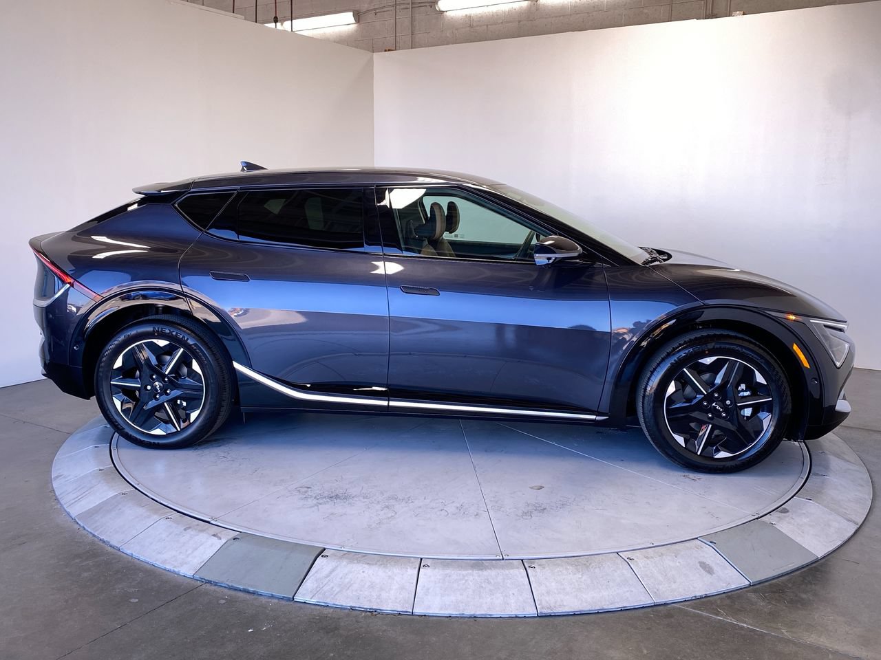 New 2026 Kia EV6 Wind AWD/4WD image 6
