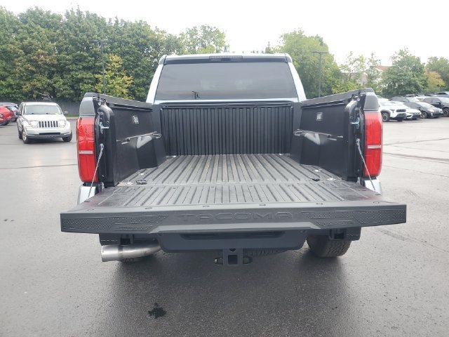New 2026 Toyota Tacoma TRD Off-Road AWD/4WD image 8