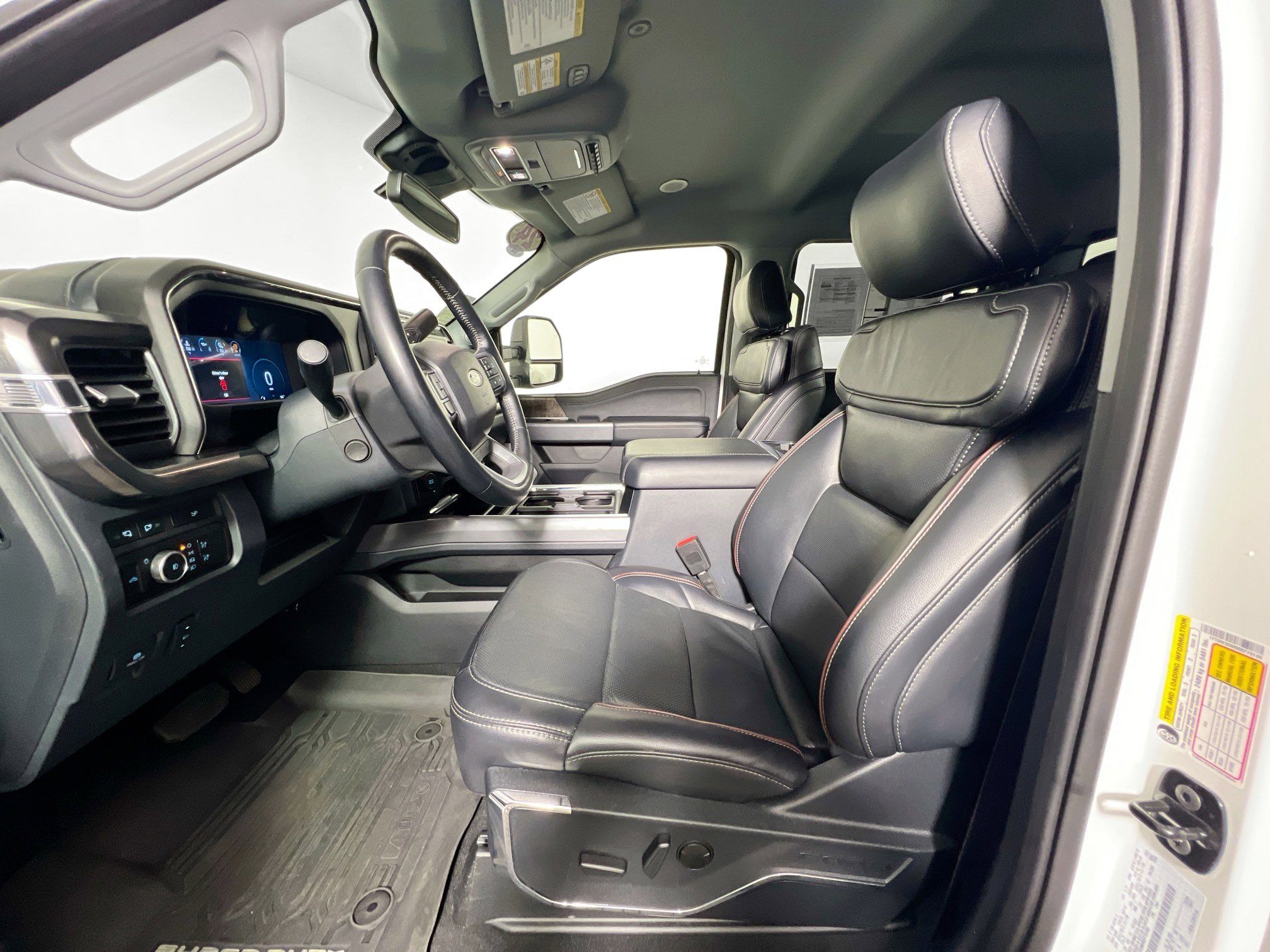 Used 2024 Ford F350 Lariat w/ Lariat Ultimate Package image 14