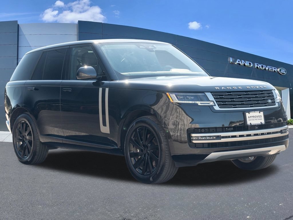 Certified 2026 Land Rover Range Rover SE AWD/4WD image 3