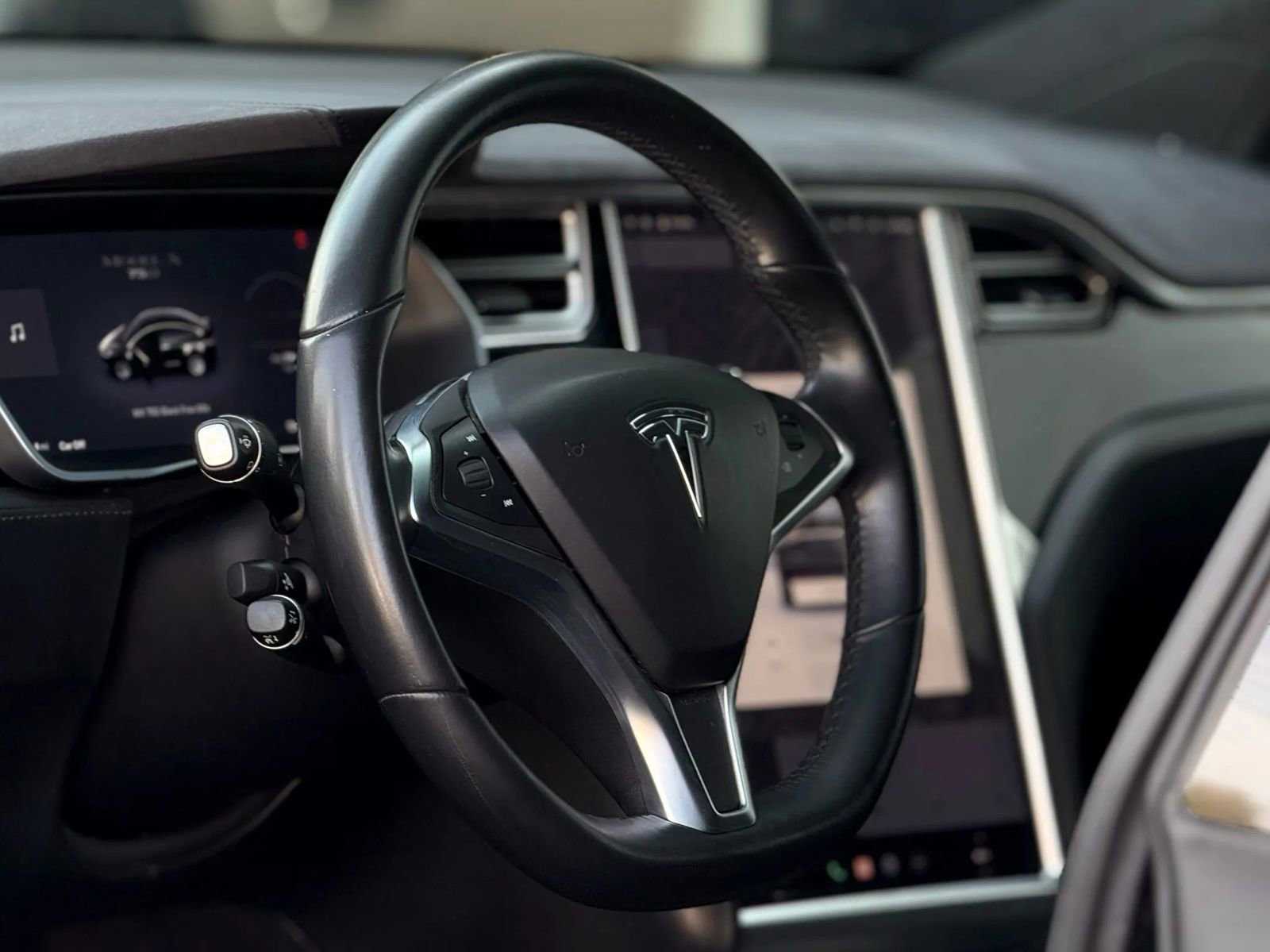 Used 2016 Tesla Model X 75D image 14