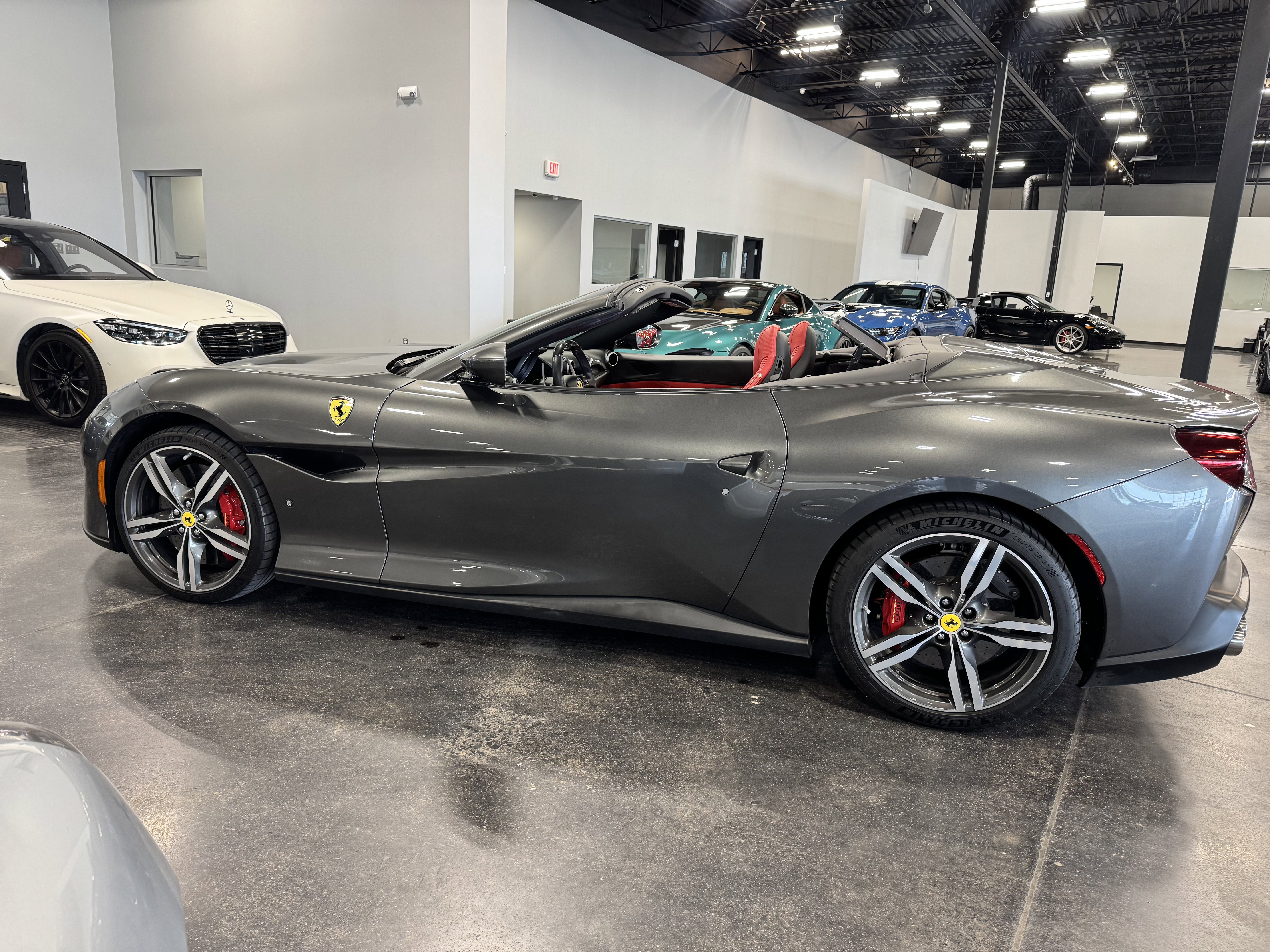 Used 2020 Ferrari Portofino image 6
