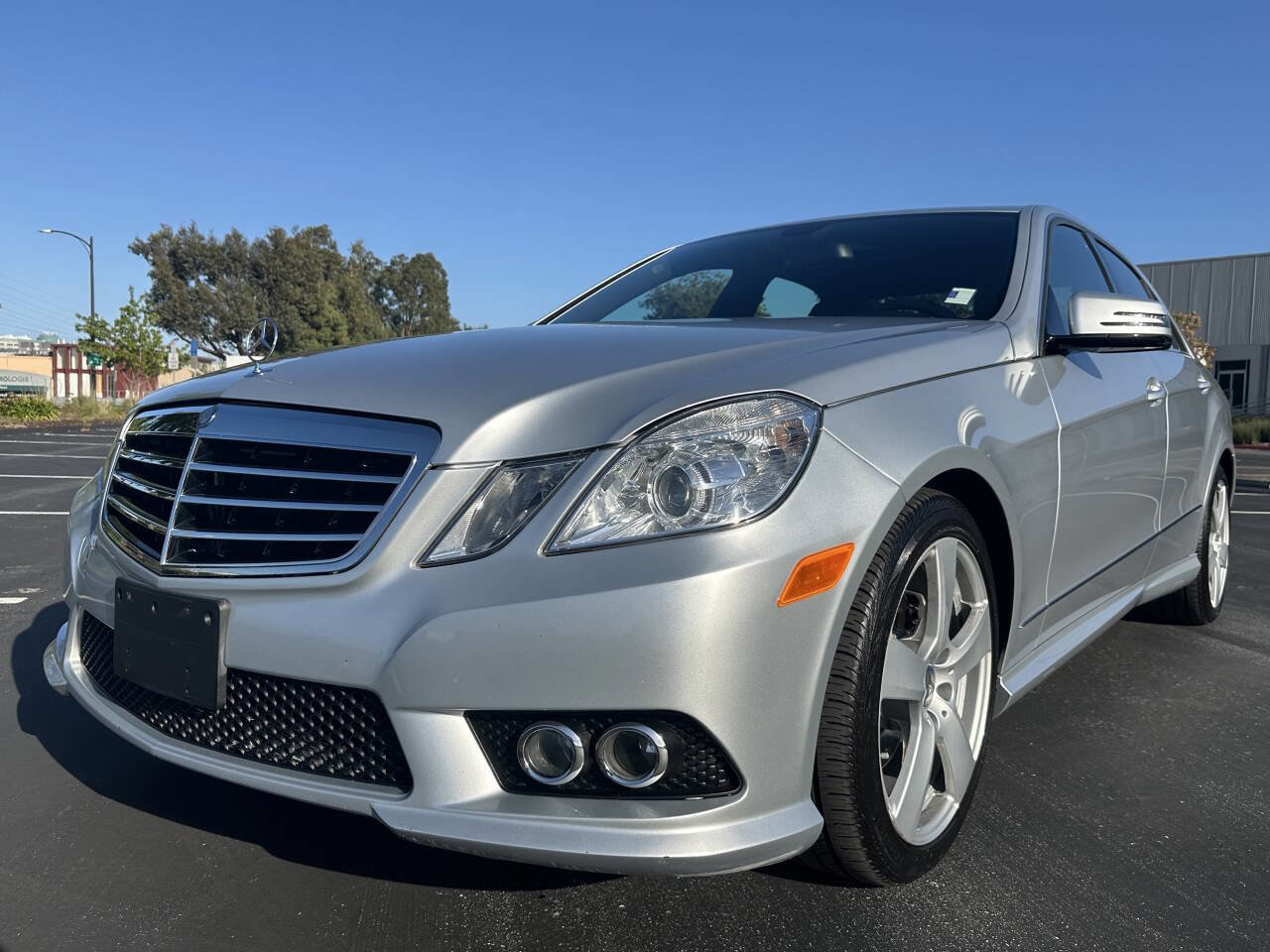 Used 2010 Mercedes-Benz E 350 Sedan w/ Premium 1 Pkg image 3