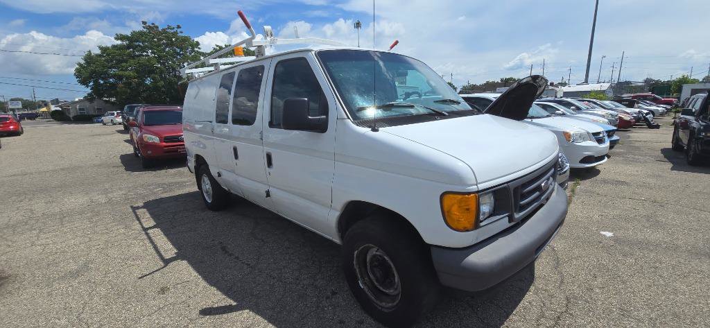 Used 2007 Ford E-250 and Econoline 250 RWD image 3