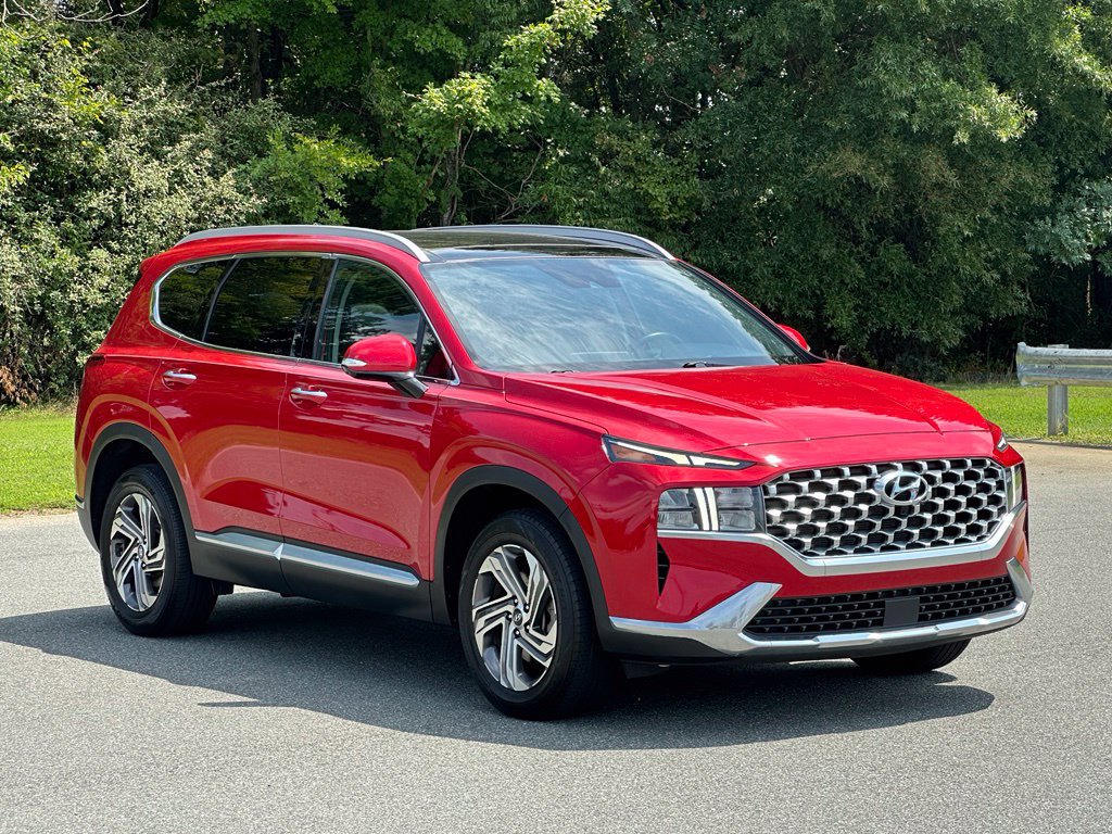 Used 2023 Hyundai Santa Fe SEL w/ Premium Package FWD image 2
