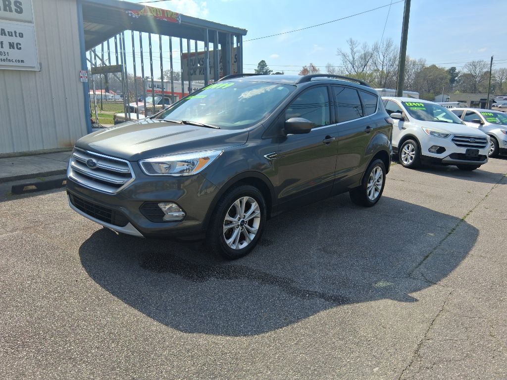 Used 2018 Ford Escape SE image 3