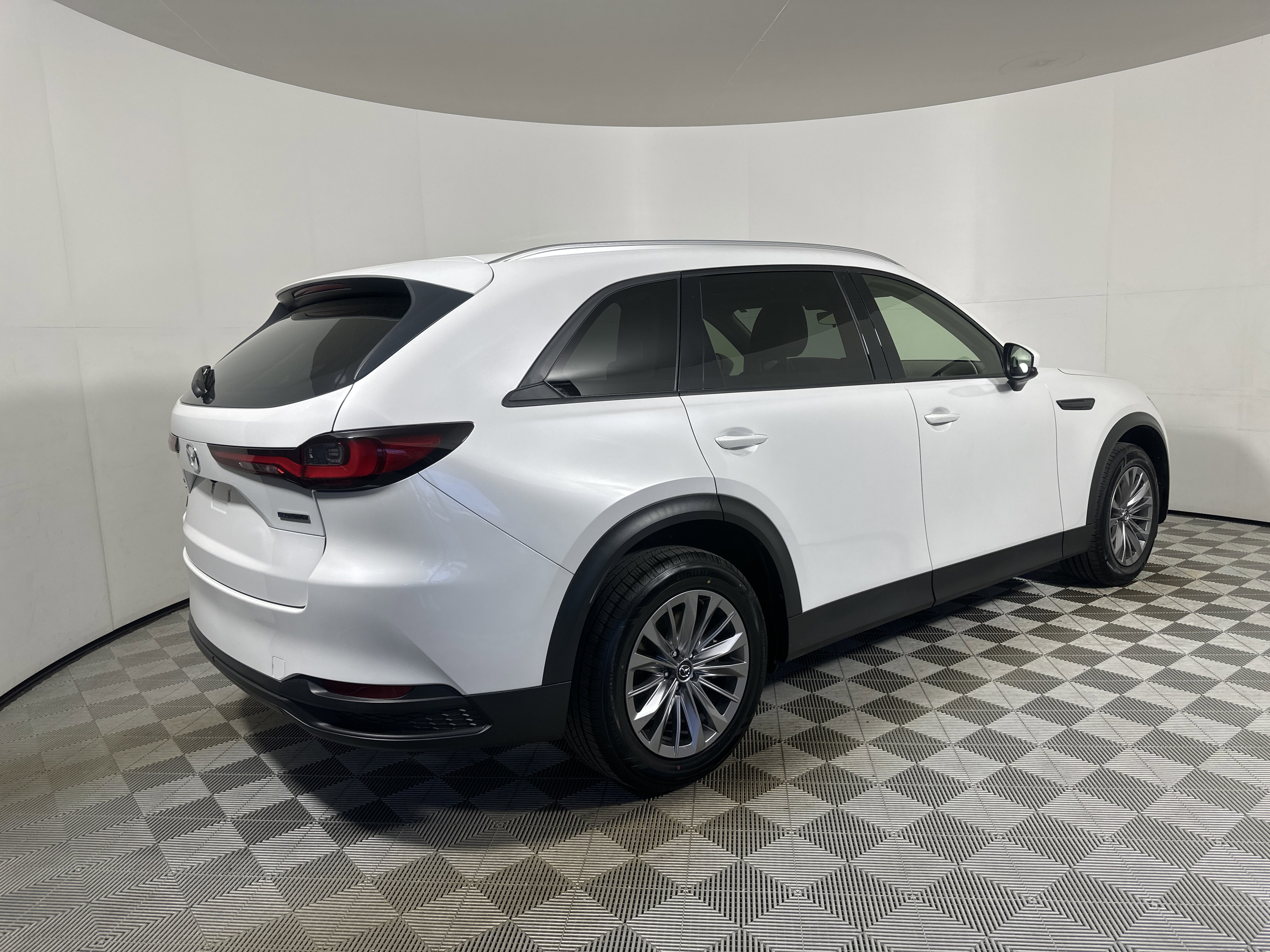 Used 2024 MAZDA CX-90 3.3 Turbo w/ Preferred Plus image 7