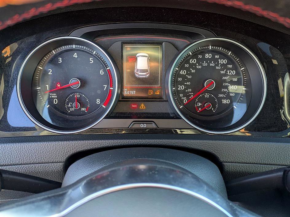 Used 2020 Volkswagen GTI SE image 20