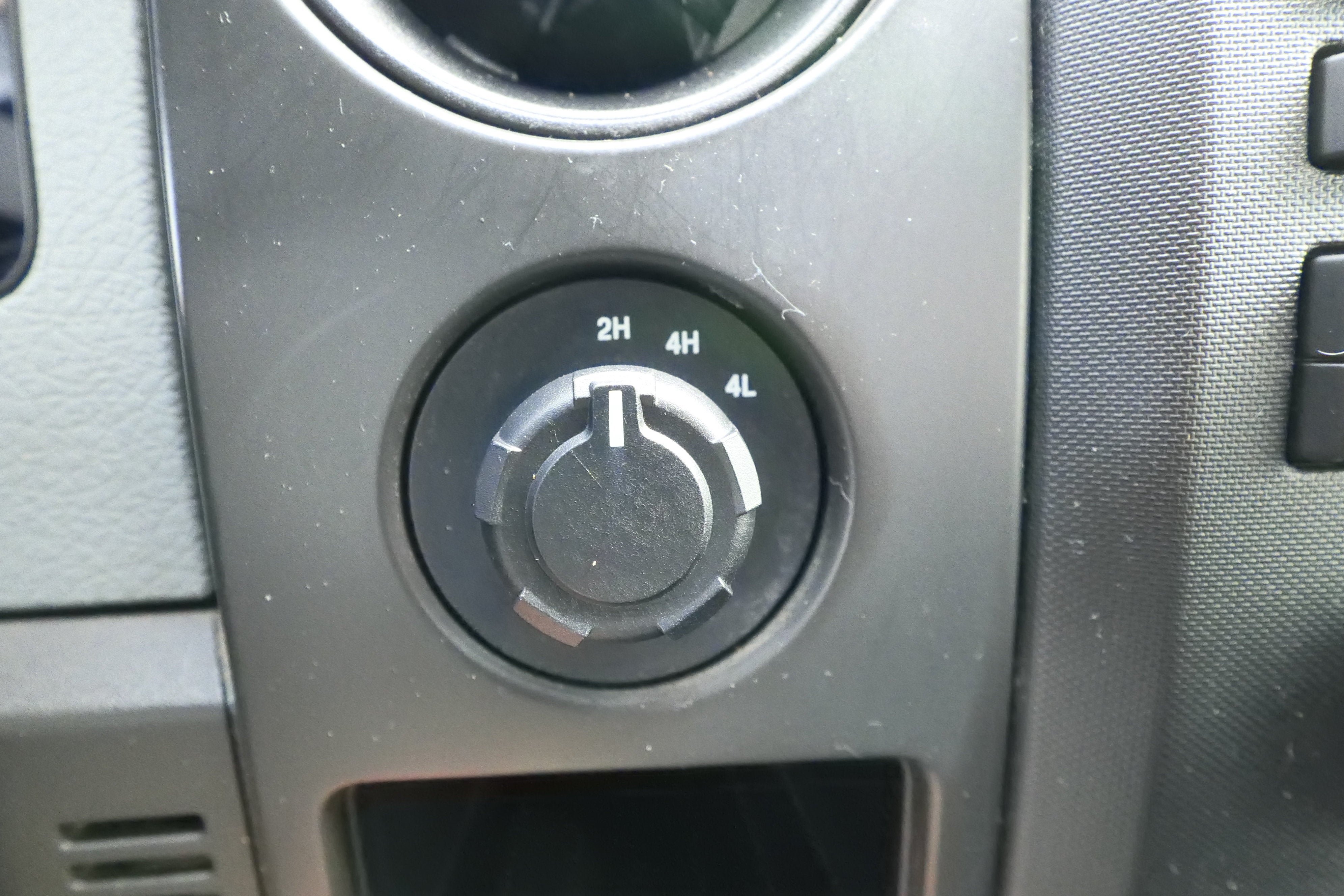 Used 2013 Ford F150 STX w/ Mid Equipment Group AWD/4WD image 25