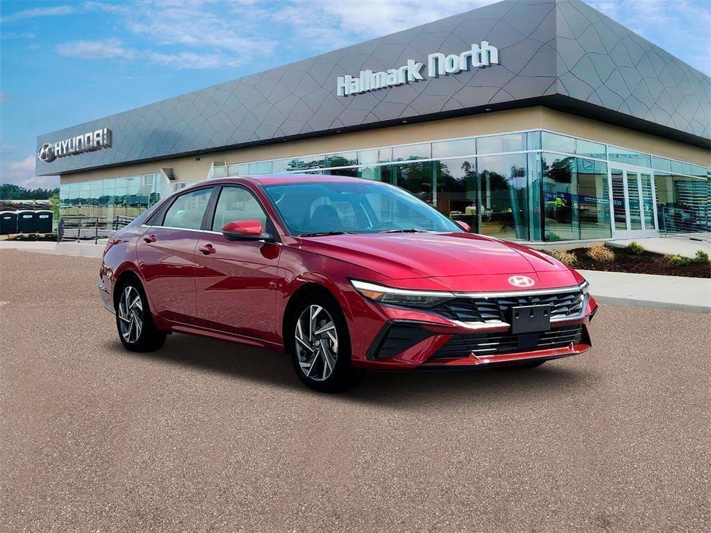 New 2025 Hyundai Elantra Limited image 11