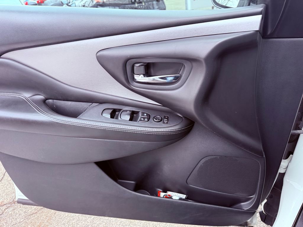 Used 2019 Nissan Murano SV w/ Premium Package image 26