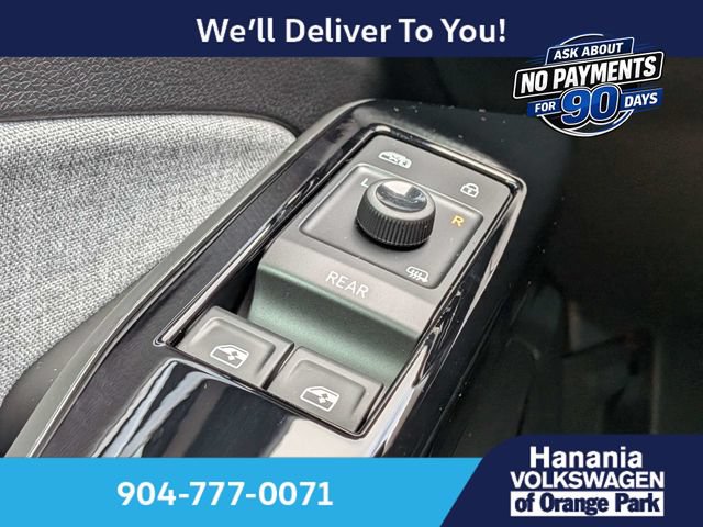 Used 2025 Volkswagen ID.4 Pro RWD image 27