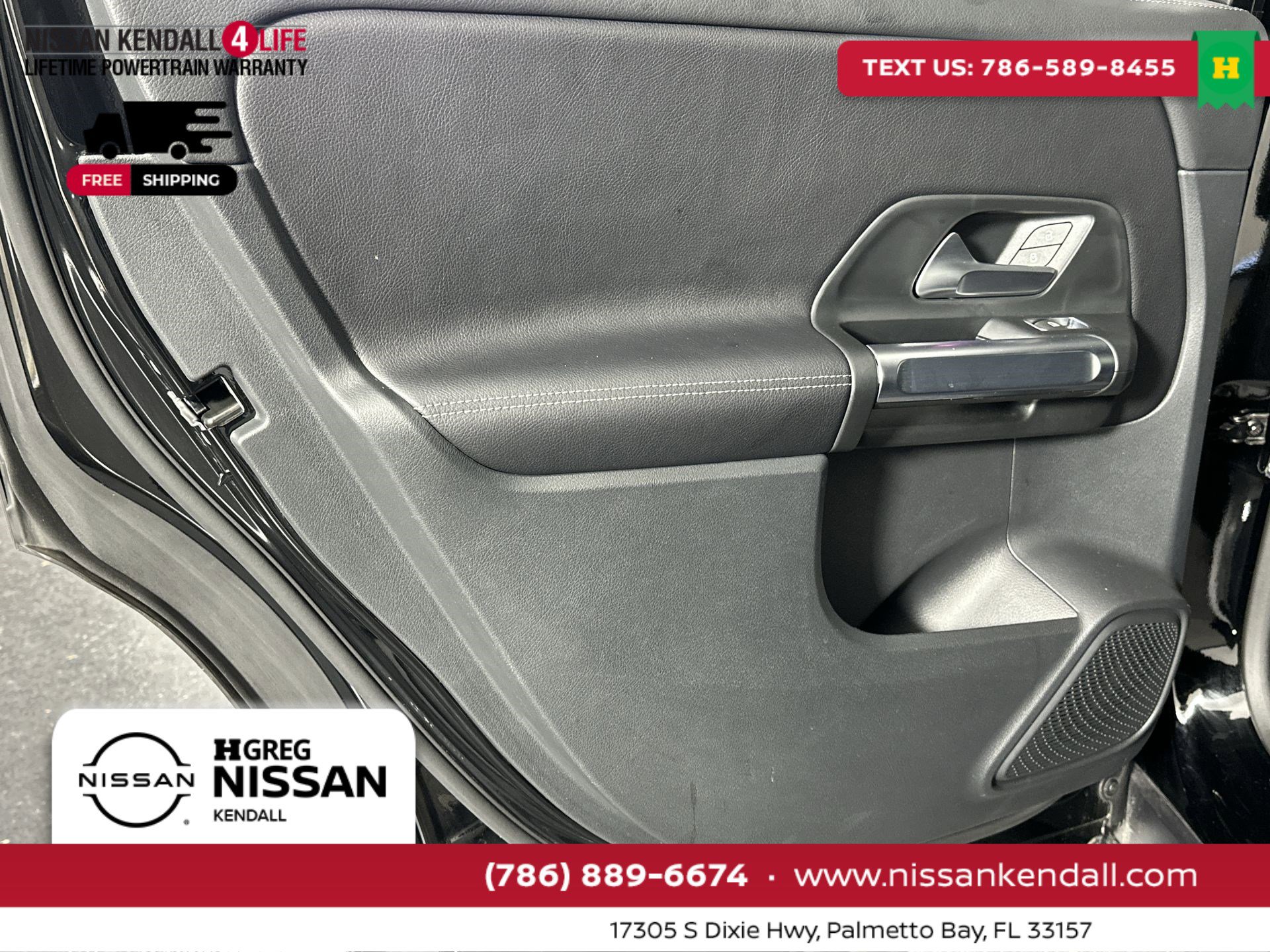 Used 2025 Mercedes-Benz GLB 250 image 33