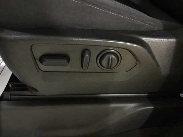 Used 2022 Chevrolet Silverado 1500 LT w/ Z71 Off-Road Package image 33