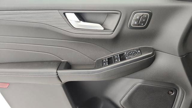 New 2026 Ford Escape SE w/ PHEV Premium Package image 19