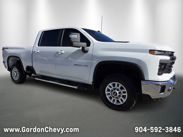 Used 2025 Chevrolet Silverado 2500 LT w/ Convenience Package image 8