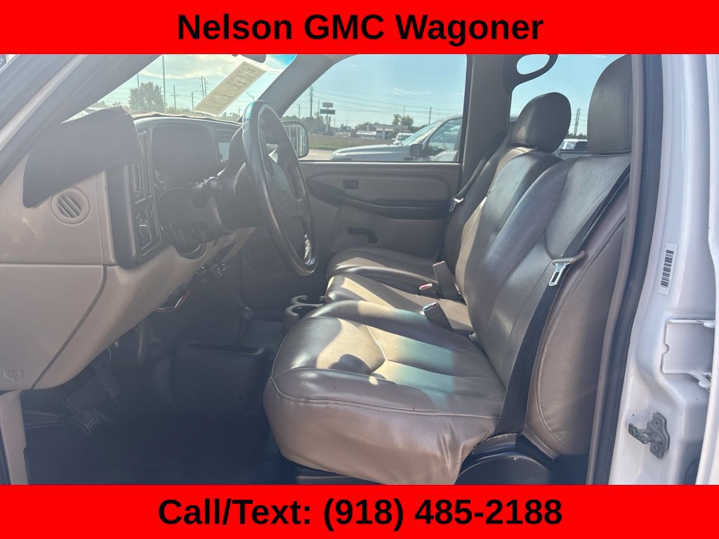 Used 2004 Chevrolet Silverado 3500 4x4 Crew Cab w/ Heavy-Duty Power Package image 23