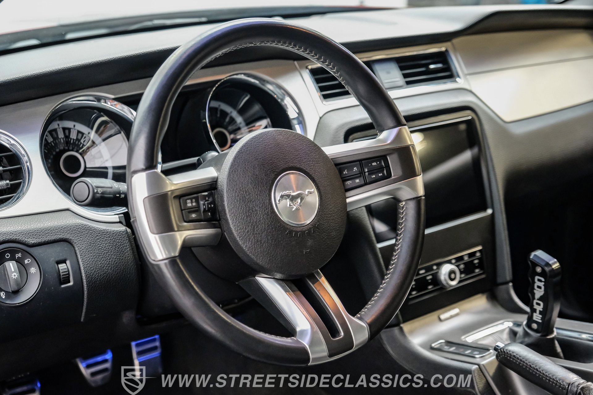 Used 2014 Ford Mustang GT Premium RWD image 4