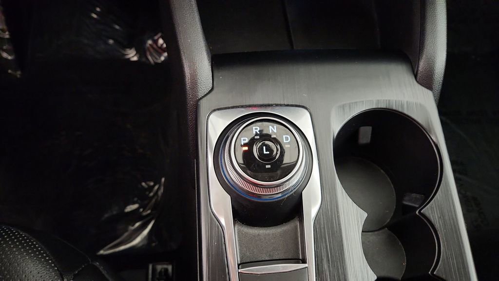Used 2022 Ford Escape SEL image 28