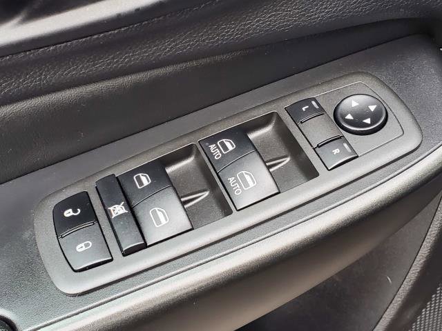 Used 2022 Jeep Cherokee Trailhawk w/ Trailer Tow Group image 23