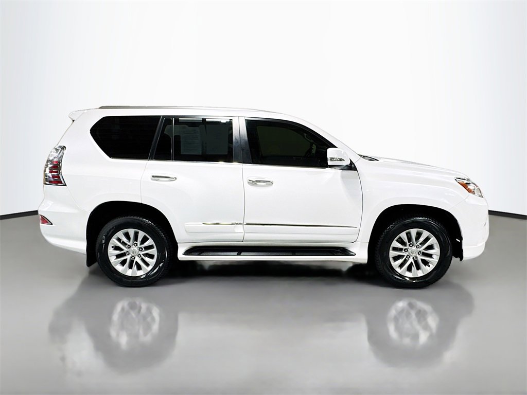 Used 2019 Lexus GX 460 image 5