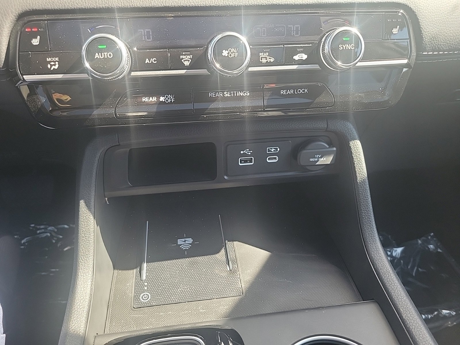 New 2025 Honda Pilot Touring image 24