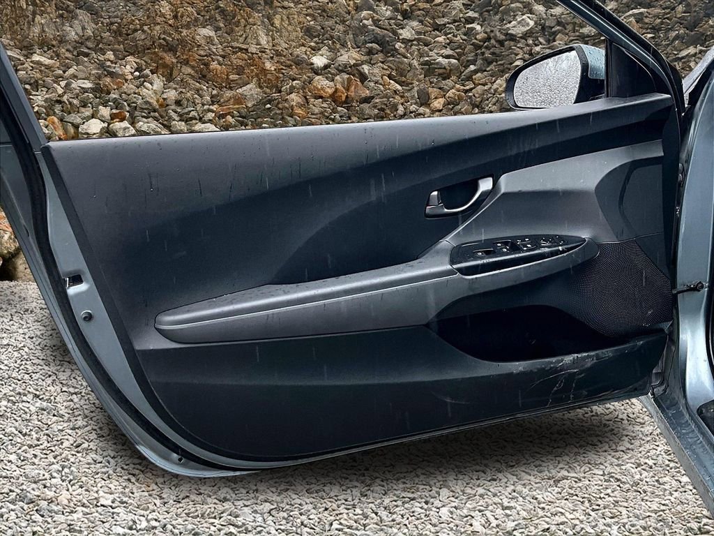 Used 2019 Hyundai Veloster 2.0 image 21