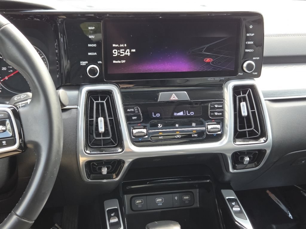 Used 2022 Kia Sorento SX AWD/4WD image 35