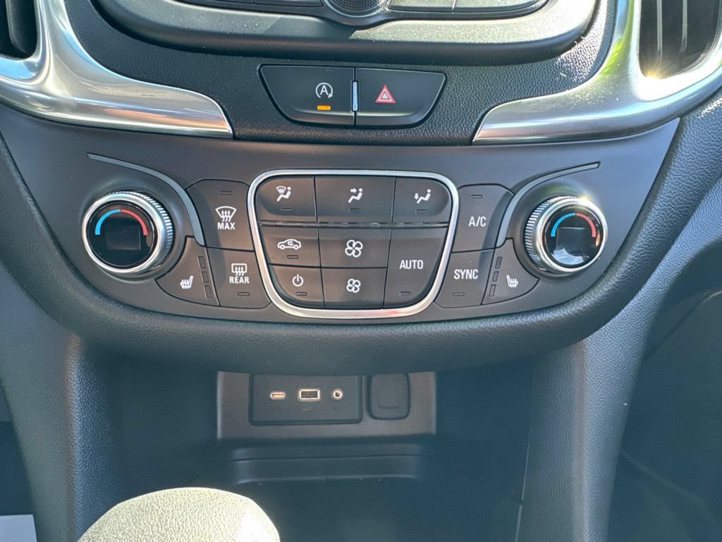 Used 2022 Chevrolet Equinox LT AWD/4WD image 25
