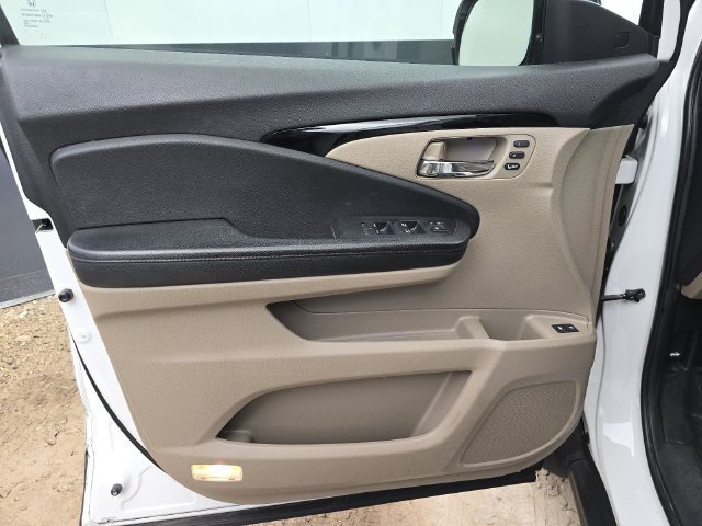 Used 2020 Honda Pilot Elite image 21