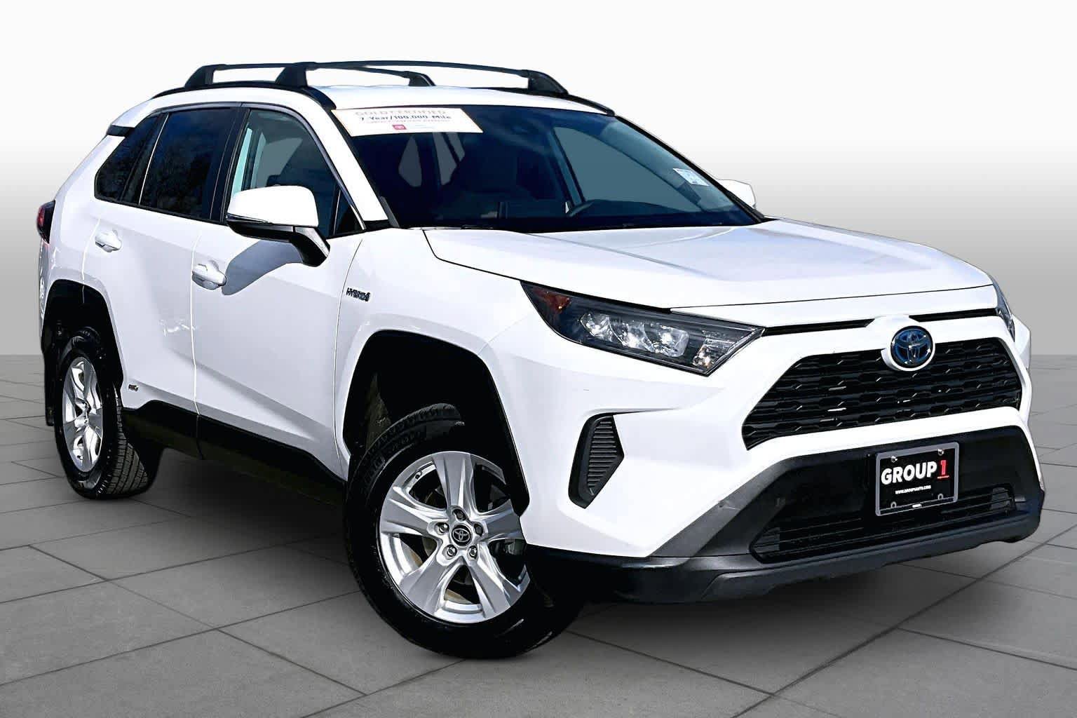 Certified 2021 Toyota RAV4 LE w/ Carpet Mat Package (TMS) AWD/4WD image 3