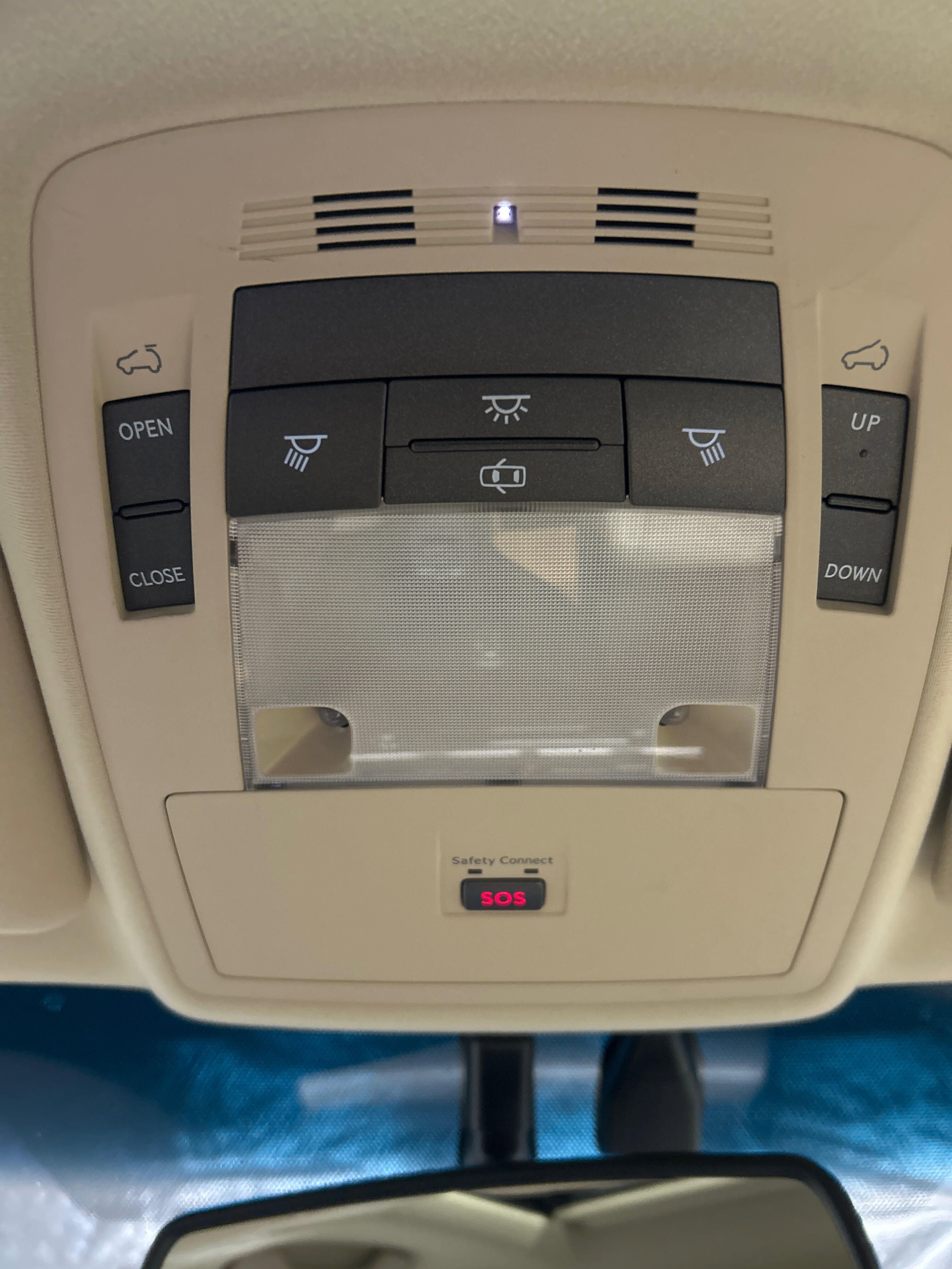 Used 2015 Lexus RX 450h AWD image 16