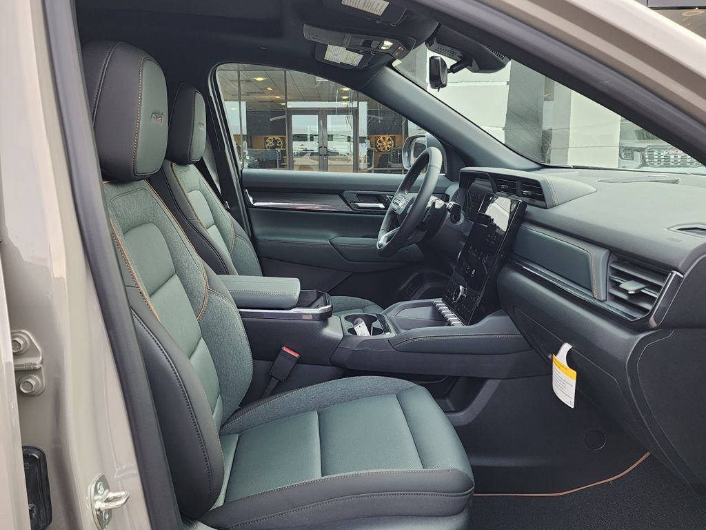New 2026 GMC Terrain AT4 AWD/4WD image 40