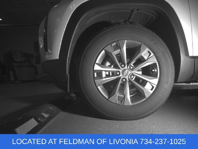 Used 2025 Chevrolet Equinox LT FWD image 29