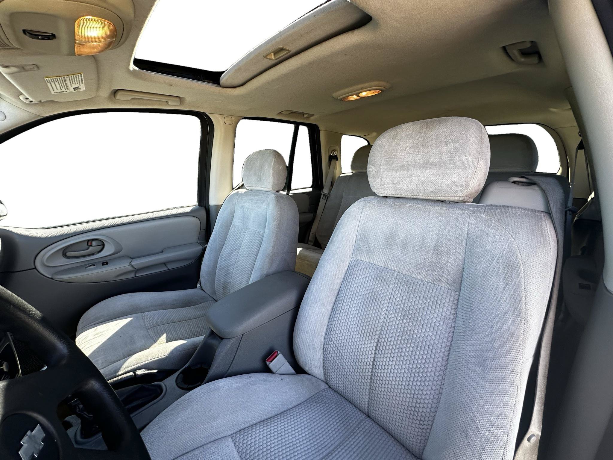 Used 2008 Chevrolet TrailBlazer LT w/ Sun And Sound Package AWD/4WD image 9