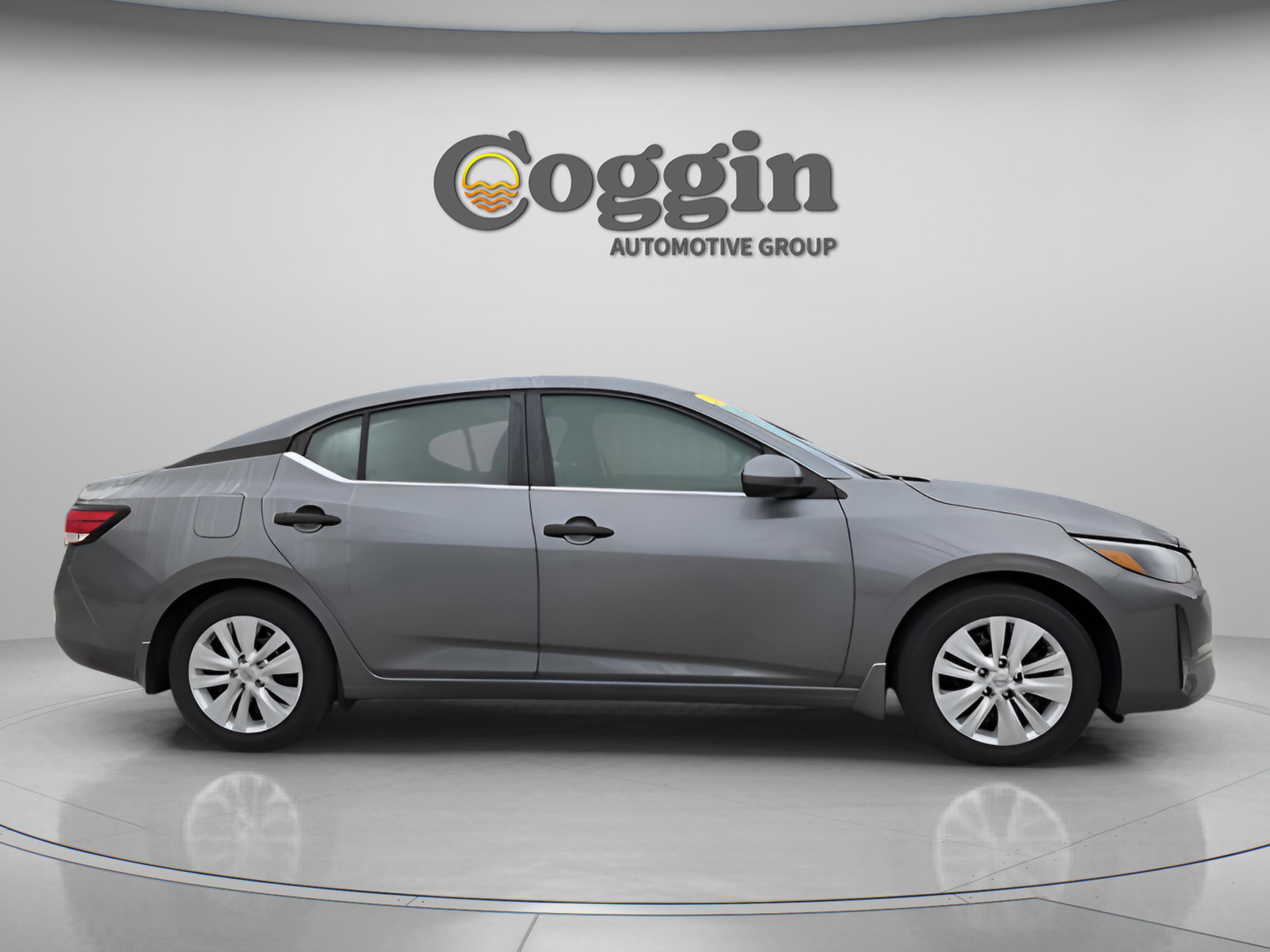 Used 2024 Nissan Sentra S image 4